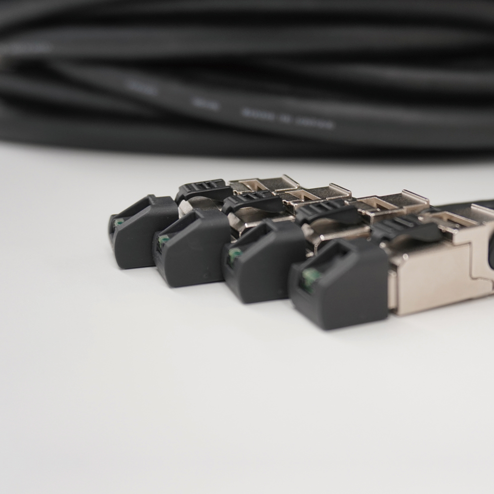 Quad-Cat5e Cable